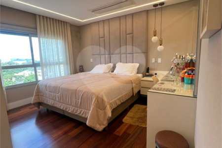 Apartamento à venda com 3 suítes em Jardim Marajoara, São Paulo, SP