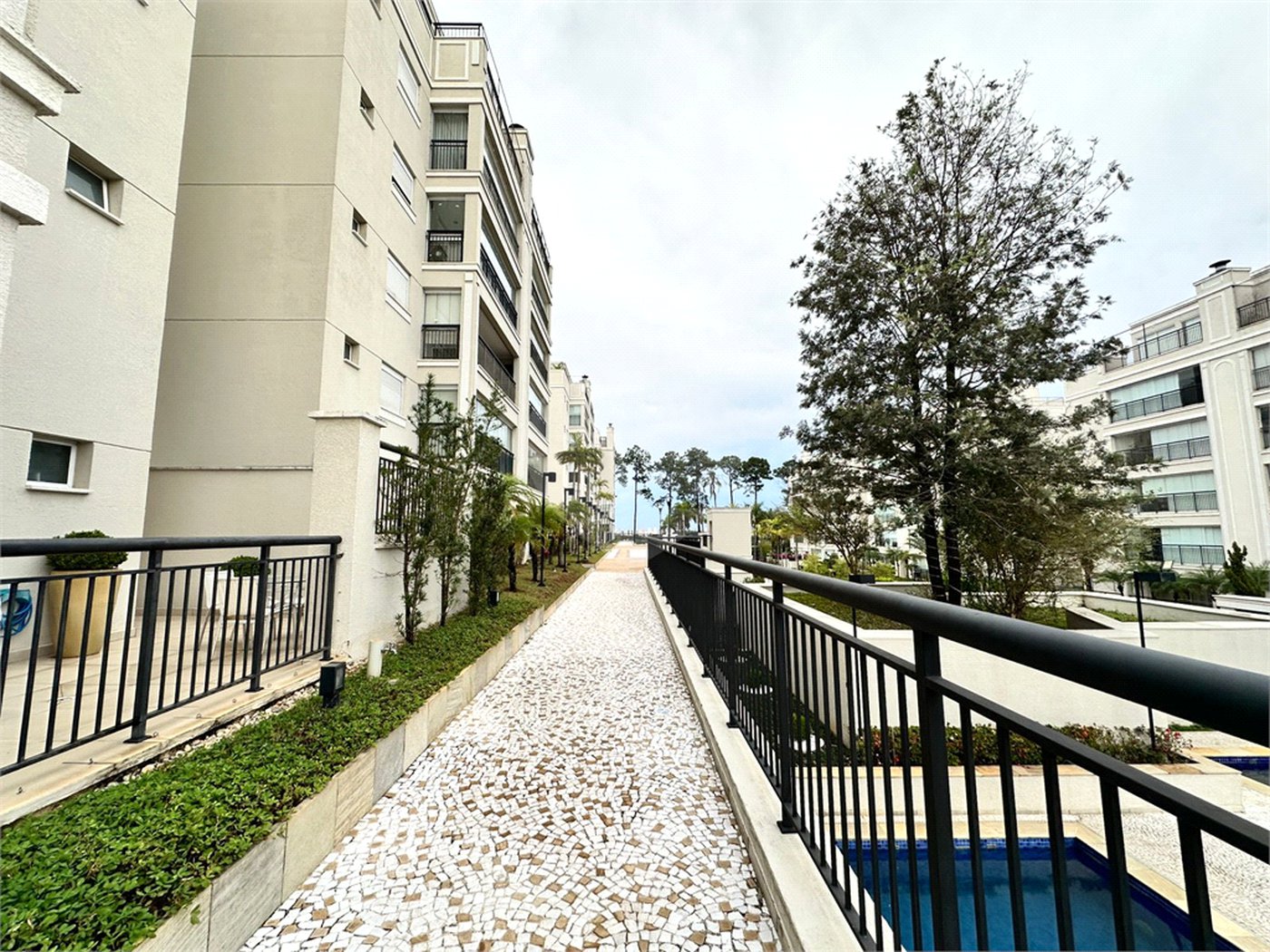 Apartamento à venda com 3 quartos, sendo 2 suítes, em Tremembé, São Paulo, SP