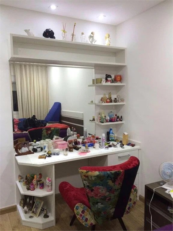 Apartamento à venda com 3 quartos, sendo 1 suíte,  em Parque Reboucas, São Paulo, SP