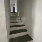 Sobrado à venda com 6 quartos, sendo 1 suíte,  em Vila do Encontro, São Paulo, SP