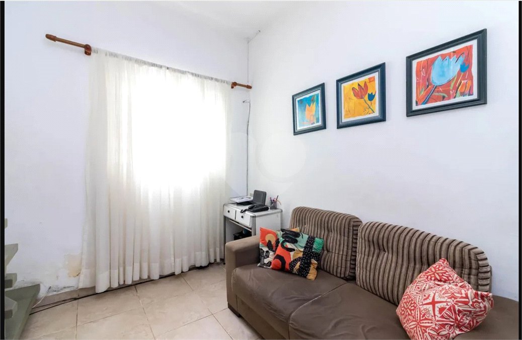 Sobrado à venda com 2 quartos, sendo 1 suíte, em Chora Menino, São Paulo, SP