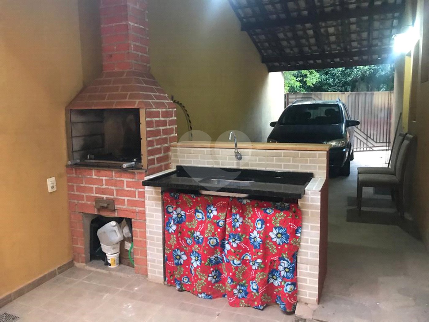 Casa à venda com 4 quartos, sendo 1 suíte, em Loteamento Shangrilá, Valinhos, SP