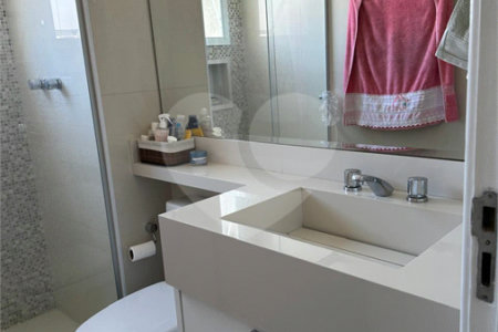 Apartamento à venda com 3 suítes em Vila Suzana, São Paulo, SP