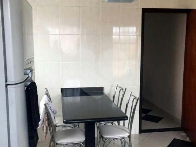 Sobrado à venda com 3 quartos, sendo 1 suíte,  em Tremembé, São Paulo, SP