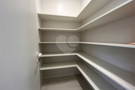 Casa à venda com 4 suítes no condomínio Alphaville Nova Esplanada 1, Votorantim - SP