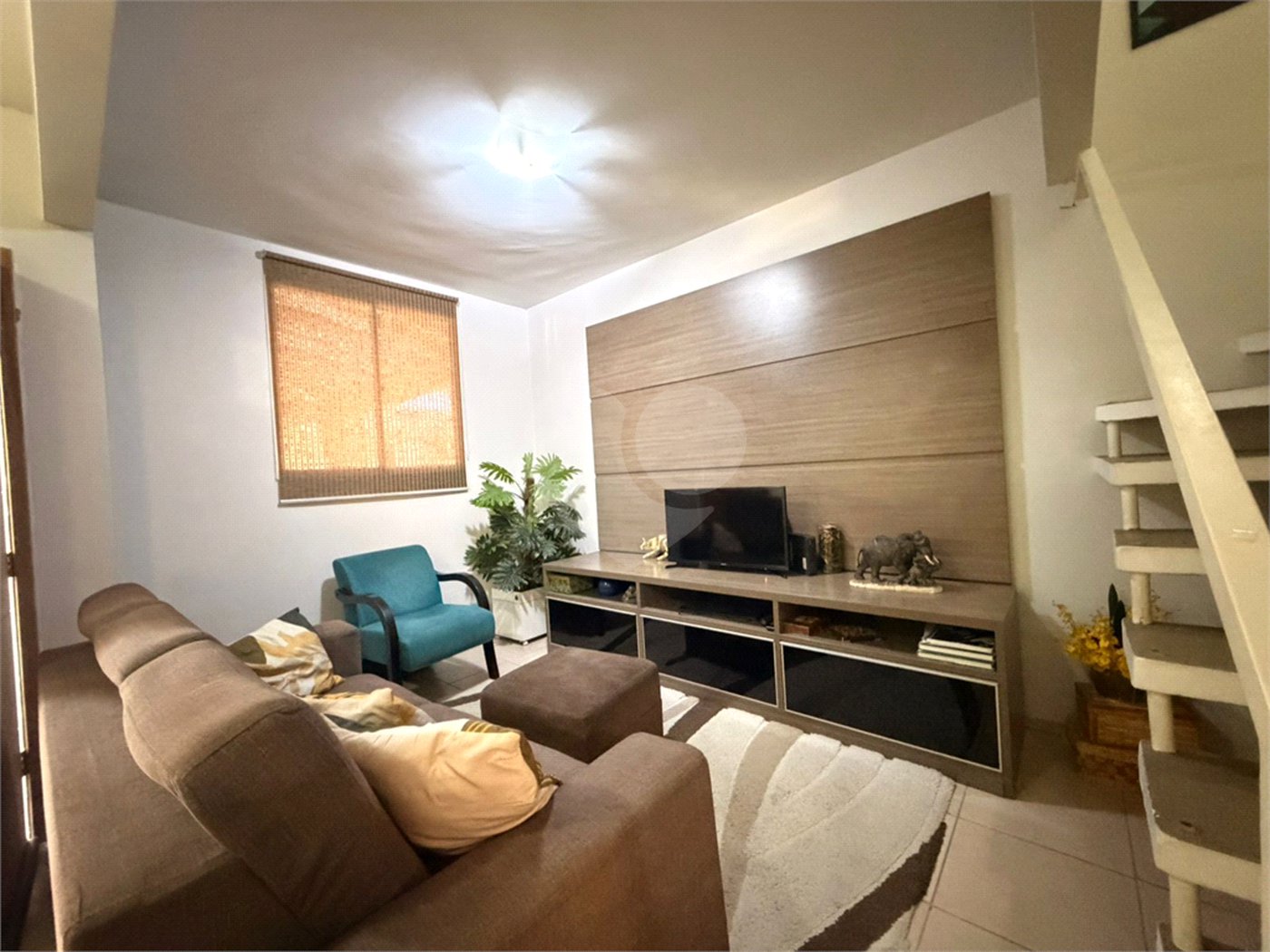 Casa à venda com 3 quartos, sendo 1 suíte, no condomínio Village Sarriá, Sorocaba - SP