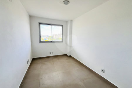 Apartamento à venda com 2 quartos, sendo 1 suíte, em Campo Grande, Rio de Janeiro, RJ