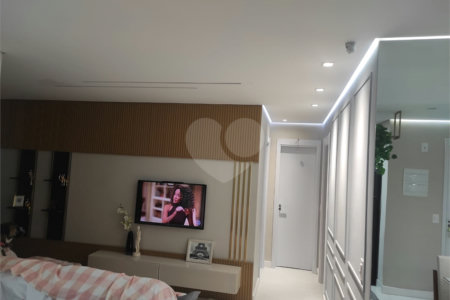 Apartamento à venda com 3 quartos, sendo 2 suítes, em Barra Funda, São Paulo, SP