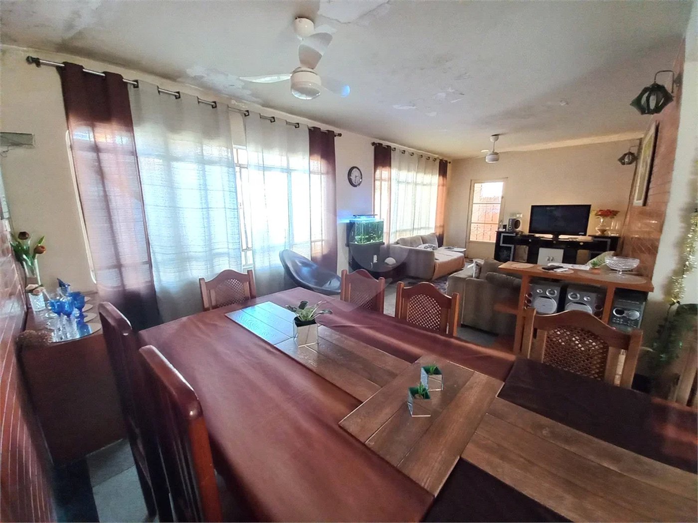 Casa à venda com 6 quartos, sendo 2 suítes, no Brasilândia, São Paulo, SP