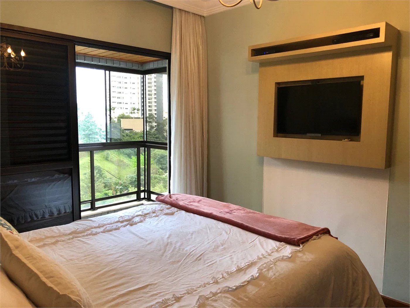 Apartamento à venda com 3 suítes em Vila Andrade, São Paulo, SP