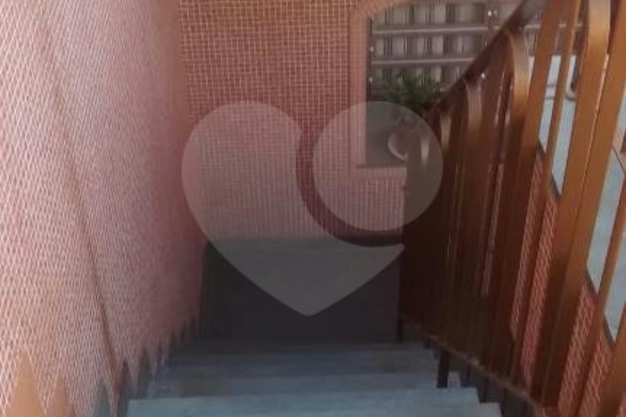 Casa à venda com 4 quartos, sendo 2 suítes,  em Vila Guilherme, São Paulo, SP