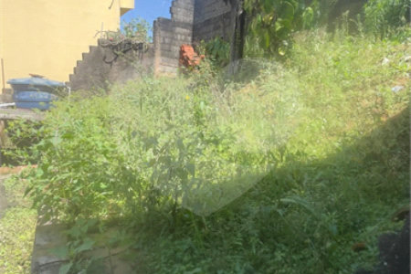 Terreno à venda com 3 quartos em Jardim Rizzo, São Paulo, SP