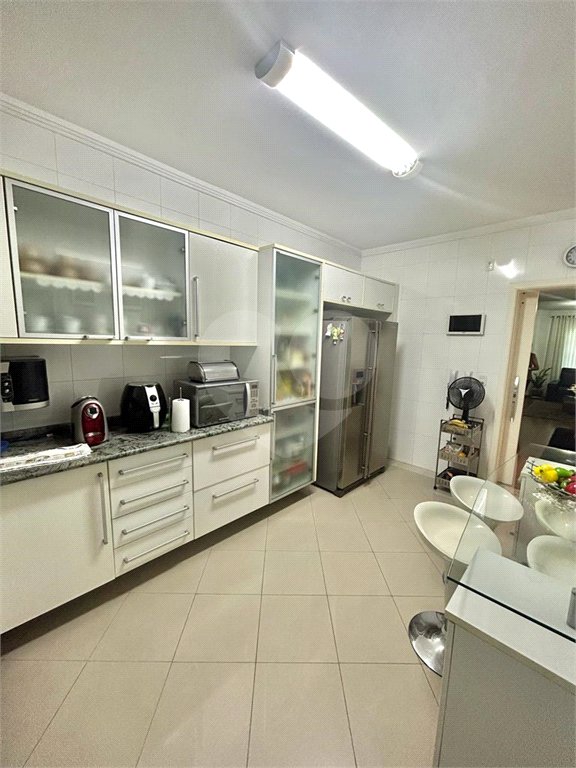 Casa à venda com 3 suítes no condomínio Itapuã XI, São Paulo - SP