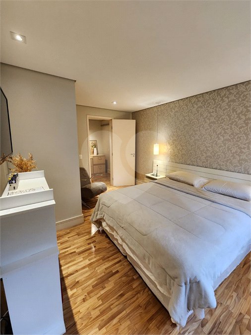 Apartamento à venda com 3 suítes em Vila Suzana, São Paulo, SP