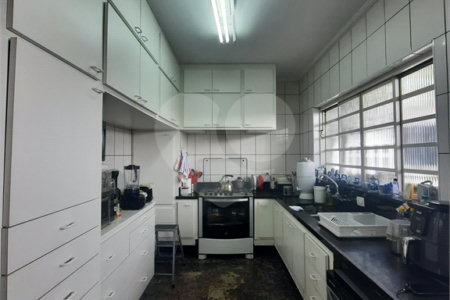 Casa à venda com 4 quartos, sendo 3 suítes,  em Jardim Marajoara, São Paulo, SP