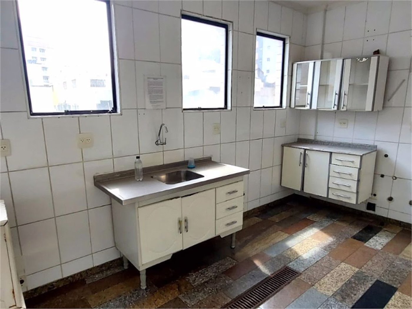 Loja Comercial para locação, ,  - LO0024.