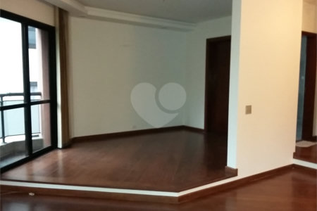 Apartamento à venda com 3 quartos, sendo 2 suítes, em Vila Suzana, São Paulo, SP