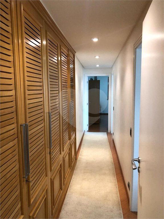 Apartamento à venda com 4 suítes em Vila Oliveira, Mogi das Cruzes, SP