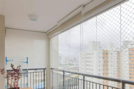 Apartamento no Ipiranga de 68m2 com 2 dorms, 1 suíte, 2 banheiros, 1 vaga. Estuda permuta.