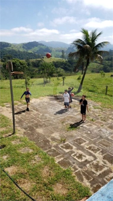 Sítio à venda com 6 quartos, sendo 5 suítes, em Dos Mimis, Piracaia, SP