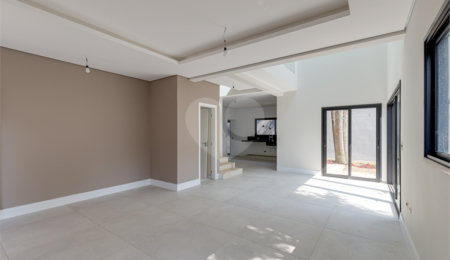Casa à venda com 4 suítes no condomínio Reserva Robélia, São Paulo - SP