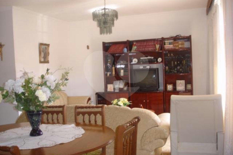 Sobrado à venda com 3 quartos, sendo 2 suítes, em Vila Irmãos Arnoni, São Paulo, SP