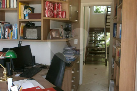 Casa à venda com 3 suítes em Bosque, Vinhedo, SP