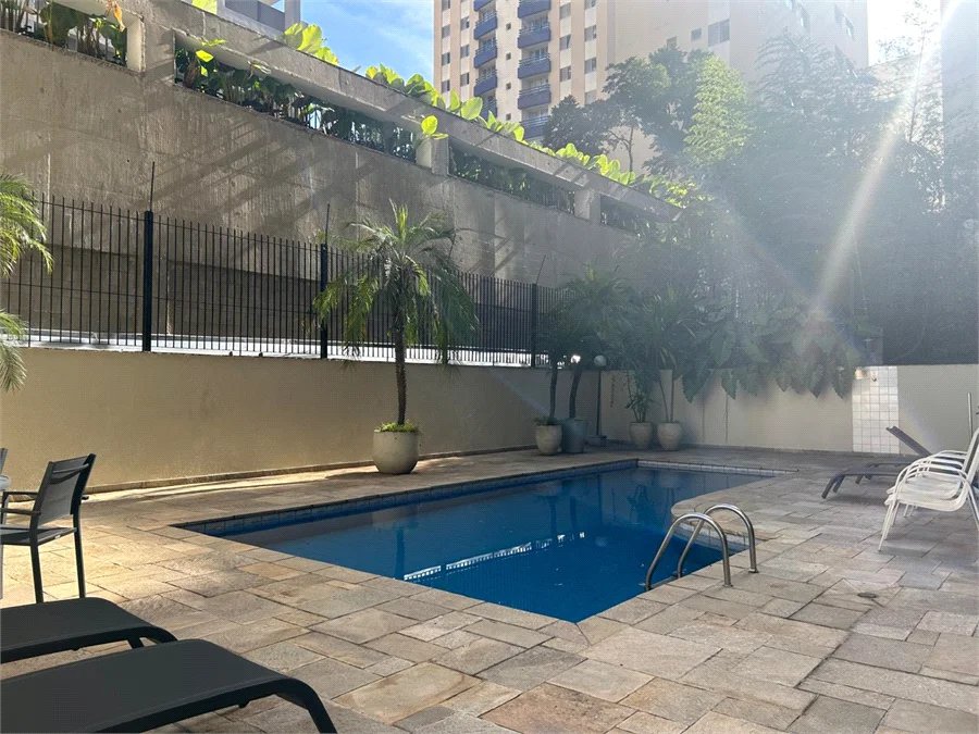 Apartamento à venda com 4 quartos, sendo 2 suítes,  em Pinheiros, São Paulo, SP