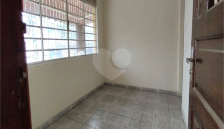 Casa Térrea à venda com 3 quartos em Vila Medeiros, São Paulo, SP