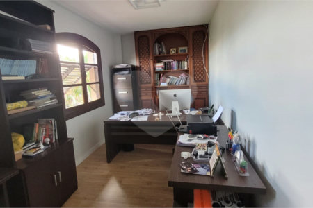Sobrado à venda com 5 quartos, sendo 4 suítes, em Jardim Franca, São Paulo, SP