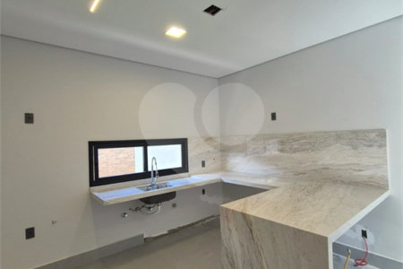 Casa à venda com 4 suítes no condomínio Residencial Dona Maria Candida, Indaiatuba - SP