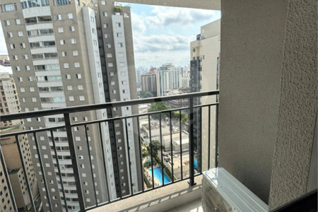 Studio mobiliado em andar alto com lazer completo em Indianópolis