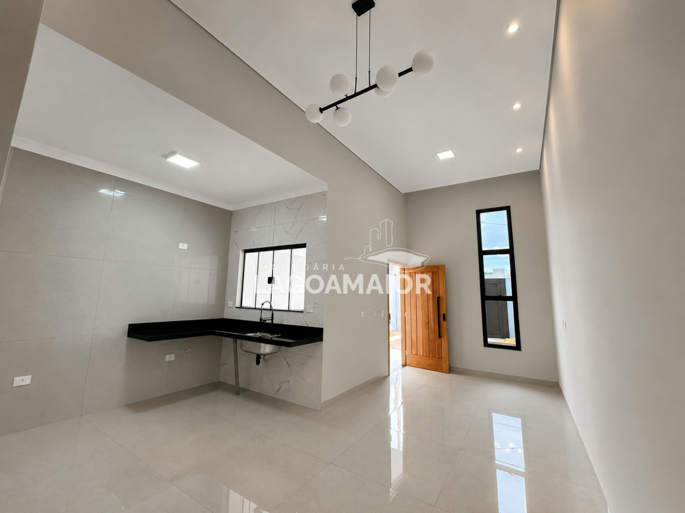 Casa à venda com 3 quartos, sendo 1 suíte, em Bela Vista da Lagoa, Três Lagoas - MS