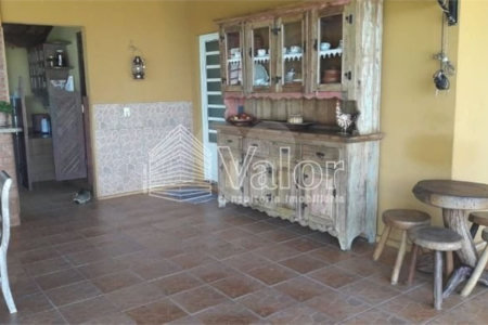 Chácara com 2.400m²