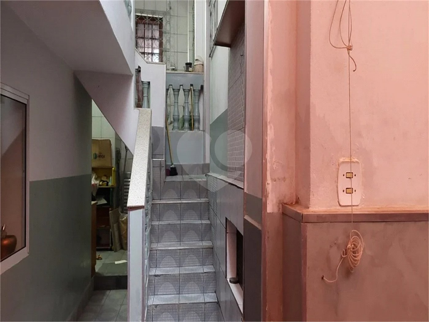 Casa com dois pavimentos na Barra Funda: