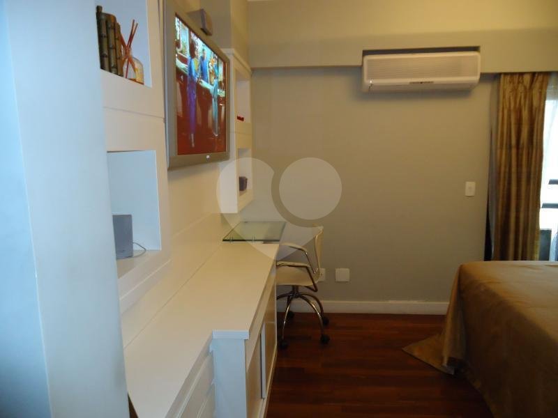 Apartamento à venda com 3 suítes em Vila Suzana, São Paulo, SP