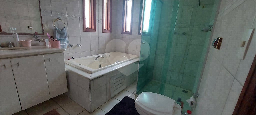 Sobrado à venda com 3 quartos, sendo 1 suíte, em Jardim Santa Rosália, Sorocaba, SP