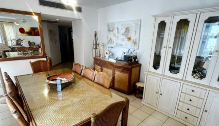 Apartamento à venda com 3 suítes em Pitangueiras, Guarujá, SP