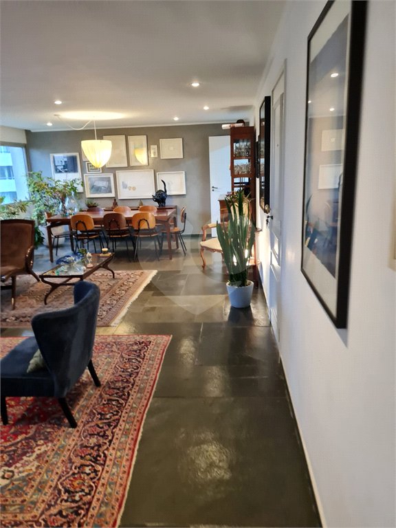 Apartamento à venda com 3 quartos, sendo 1 suíte,  em Jardim Ampliação, São Paulo, SP