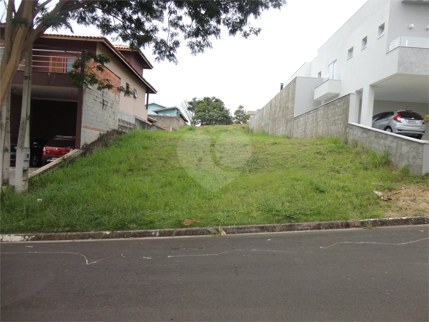 Terreno à venda no condomínio Terras de São Francisco, Vinhedo - SP