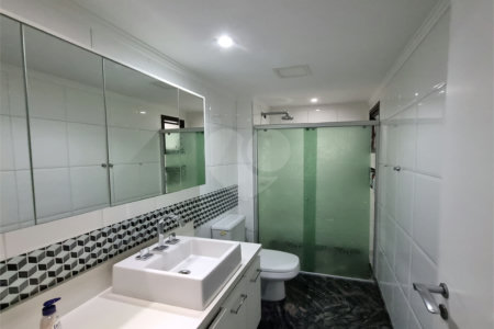 Apartamento à venda com 3 suítes em Santana, São Paulo, SP