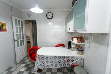 Apartamento à venda com 3 quartos, sendo 1 suíte,  em Paraíso do Morumbi, São Paulo, SP