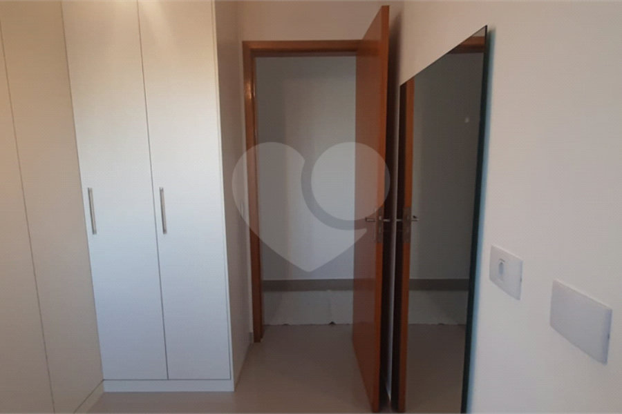 Apartamento à venda com 3 quartos, sendo 1 suíte, em Parada Inglesa, São Paulo, SP