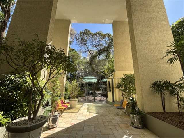 Apartamento à venda com 3 quartos, sendo 1 suíte,  em Santana, São Paulo, SP