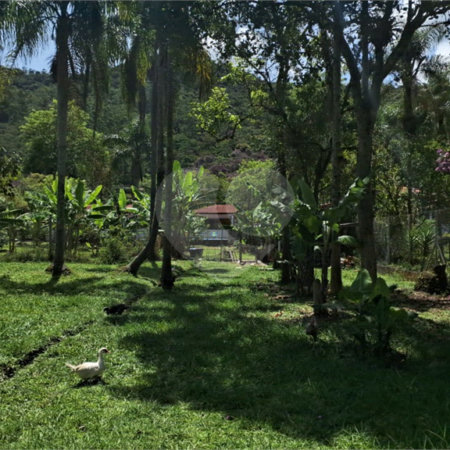 Chácara à venda com 4 quartos, sendo 1 suíte, em Taiaçupeba, Mogi das Cruzes, SP