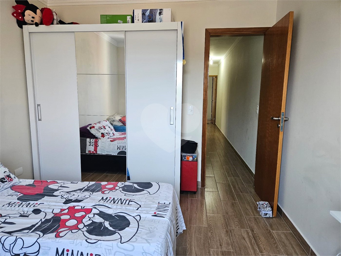 Casa à venda com 3 quartos, sendo 1 suíte, no condomínio Professora Romilde Nogueira de Sá, São Paulo - SP