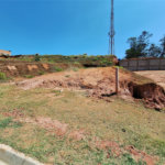 Terreno à venda com 1 suíte no condomínio Comercial Independência, Vinhedo - SP