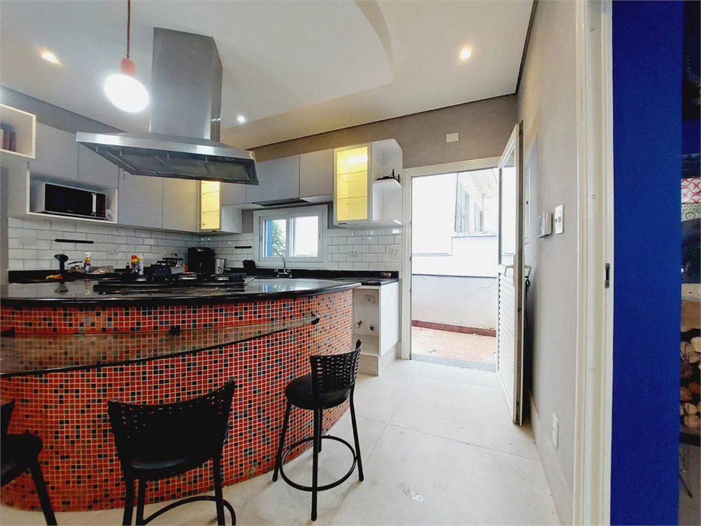 Casa à venda com 3 suítes em Lapa, São Paulo, SP