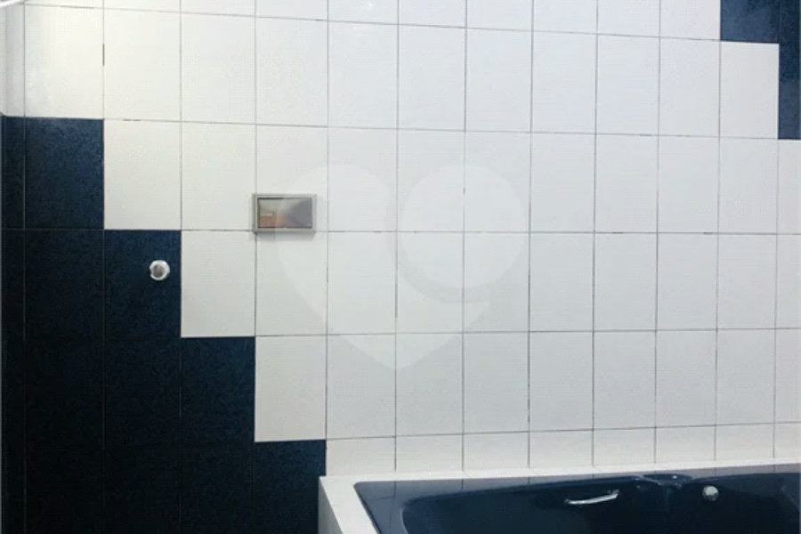 Sobrado à venda com 3 quartos, sendo 1 suíte, em Vila Romero, São Paulo, SP