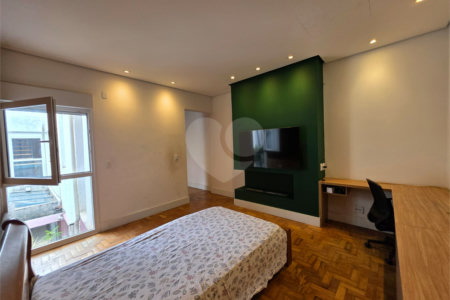 Casa de Vila à venda com 4 quartos, sendo 1 suíte, em Vila Mariana, São Paulo, SP